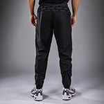 Load image into Gallery viewer, Venum Cargo Light Aero Joggers - Black
