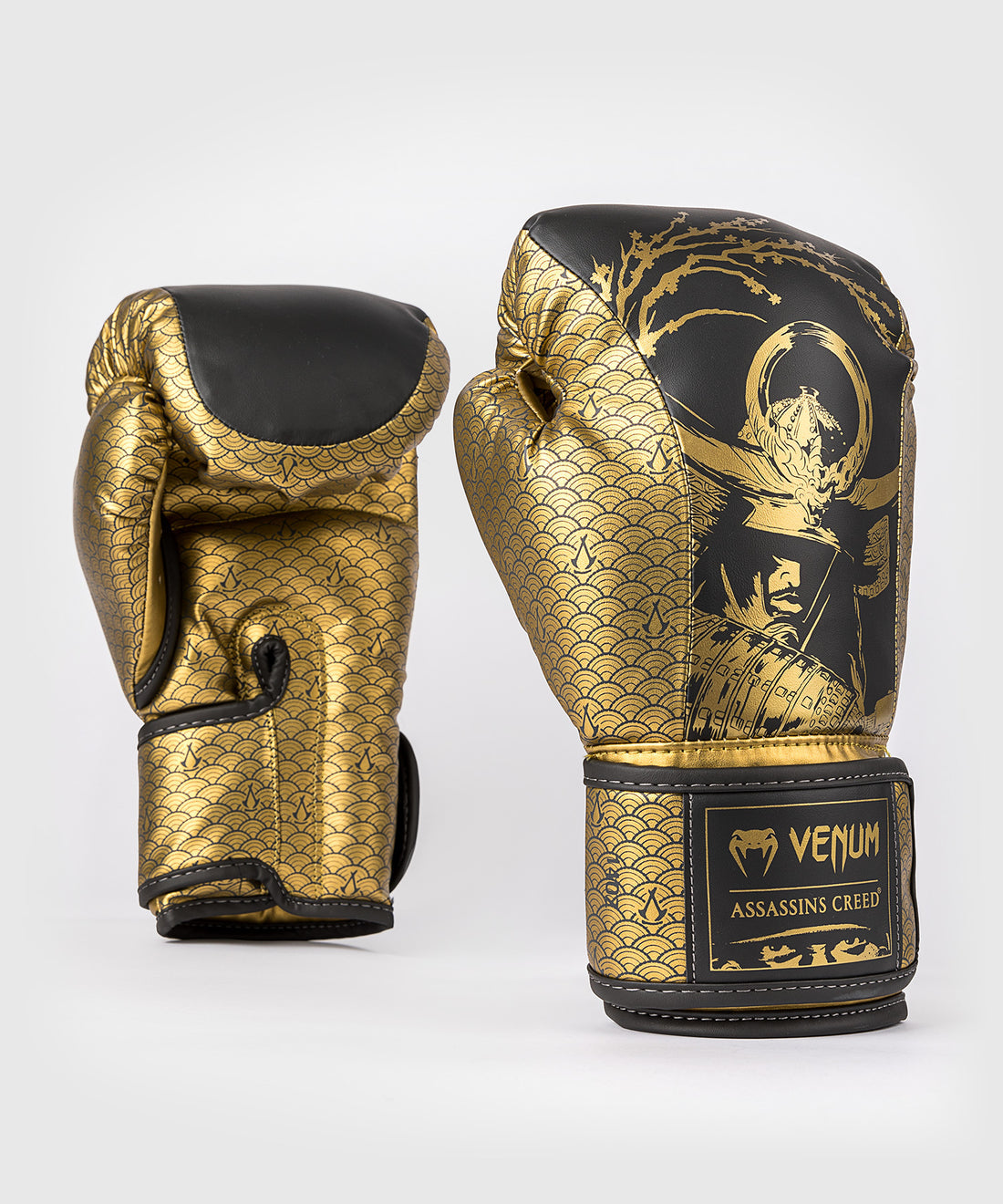 Venum x Assassins Creed Shadows Boxing Gloves - Black/Gold